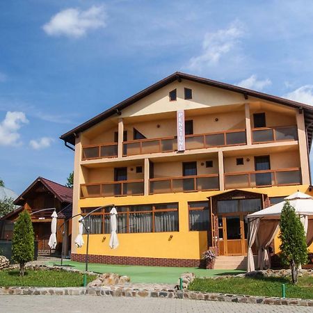 Hotel Pensiunea Nicol Valea Iasului Exteriér fotografie