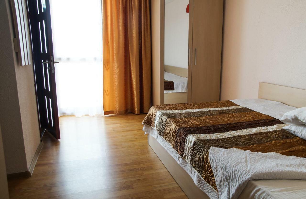 Hotel Pensiunea Nicol Valea Iasului Exteriér fotografie