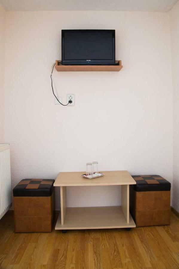 Hotel Pensiunea Nicol Valea Iasului Exteriér fotografie
