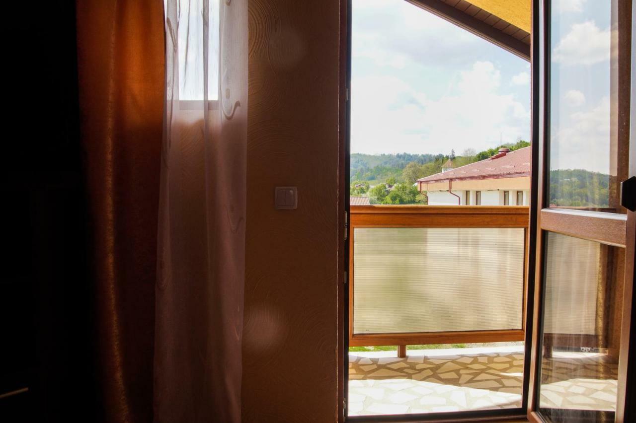 Hotel Pensiunea Nicol Valea Iasului Exteriér fotografie