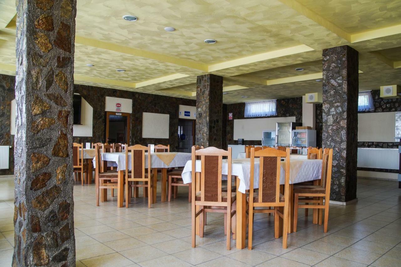 Hotel Pensiunea Nicol Valea Iasului Exteriér fotografie